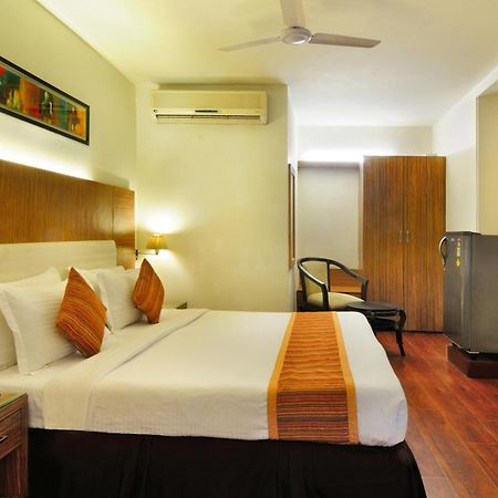 Crossroads Hotell Gurgaon Exteriör bild
