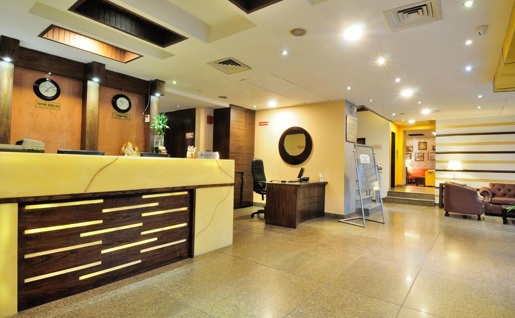 Crossroads Hotell Gurgaon Exteriör bild