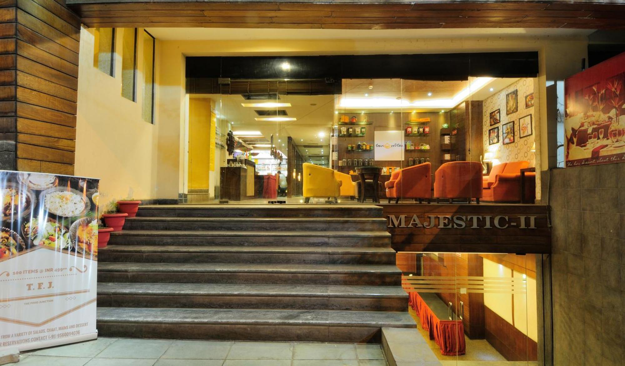 Crossroads Hotell Gurgaon Exteriör bild